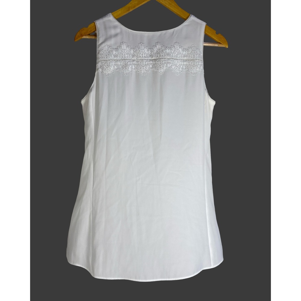 White House Black Market White Lace Sleeveless Blouse Top Medium Boho Chic - Picture 2 of 9